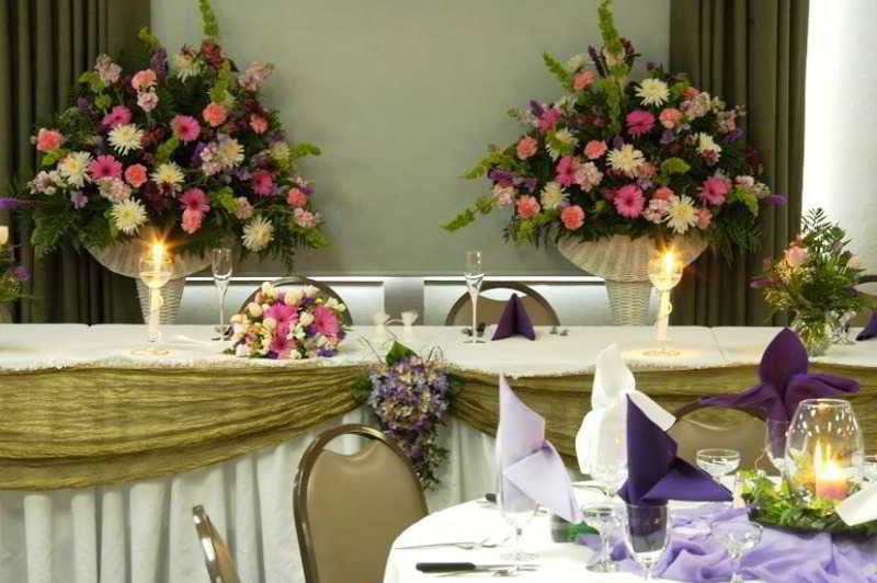 Coast Inn At Lake Hood أنكوراج المطعم الصورة